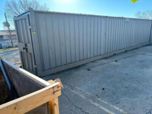 40' METAL SHIPPING CONTAINER.