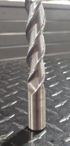 DESCRIPTION: (2) SQUARE FINISHING END MILL BRAND/MODEL: WIDIA HANITA TC4K6319077 RETAIL$: $ 216.73 EACH SIZE: 3/4: MILLING DIAM QTY: 2