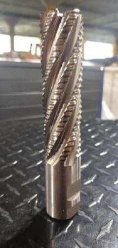 DESCRIPTION: (3) HSS ROUGHING END MILL BRAND/MODEL: NATIONAL TWIST DRILL 50214 INFORMATION: HSS NCC 5 FLUTE RETAIL$: $186.00 SIZE: 1-1/4" X 1-1/4" X 4
