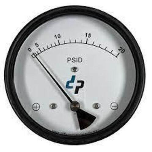 DESCRIPTION: (2) PRESSURE GAUGE BRAND/MODEL: DIFFERENTIAL PLUS #200DPG-G-S-2.5-4N-1-S4-F-V-0 SIZE: 1/4" NPT (F) RETAIL$: $222.00 EA QTY: 2
