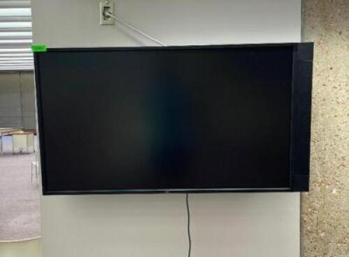 52 INCH COMMERCIAL 24/7 PROGRAMABLE SCREEN DISPLAY WITH ATTACHED SPEAKERS