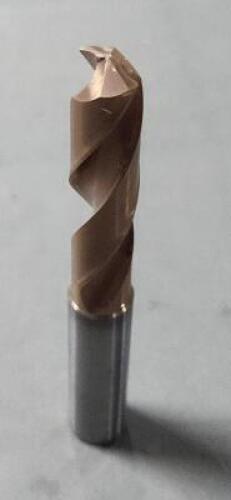 DESCRIPTION: (2) SOLID CARBIDE SHORT LENGTH DRILL BIT BRAND/MODEL: GARR TOOL 20885 SIZE: 112 mm RETAIL$: 119.32 EA QTY: 2