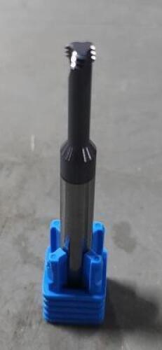 DESCRIPTION: (4) SOLID CARBIDE THREAD MILL BRAND/MODEL: CARMEX G6608432 SIZE: 1/4"-28 RETAIL$: $130.00 QTY: 4