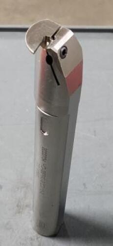 DESCRIPTION: (1) CUT- OFF TOOL HOLDER BRAND/MODEL: HERTEL HC-I25R90 RETAIL$: $89.76 QTY: 1