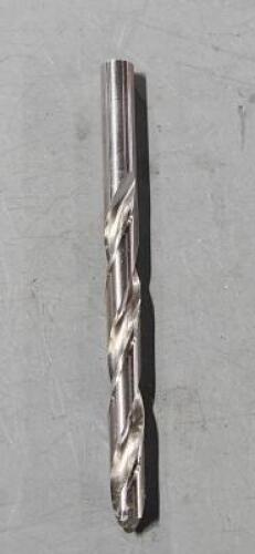 DESCRIPTION: (1) CARBIDE TIPPED JOBBER DRILL BIT BRAND/MODEL: CJT 71210264 SIZE: 13/32" DIA RETAIL$: $81.93 QTY: 1
