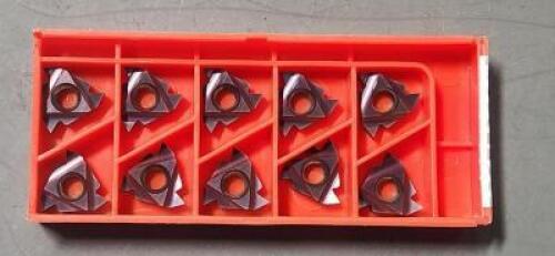 DESCRIPTION: (10) CARBIDE THREADING INSETS BRAND/MODEL: CARMEX 46102901 SIZE: 16RAG60HBA RETAIL$: $196.60 QTY: 10