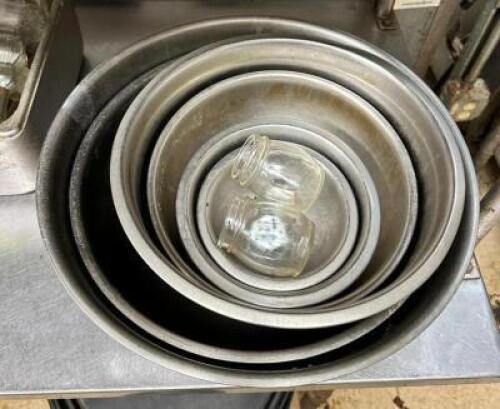 (6)- ASSORTED SIZED MIXING BOWLS