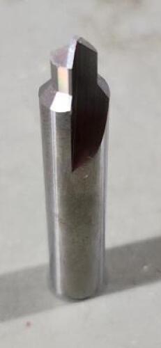 DESCRIPTION: (10) SOLID CARBIDE STEP DRILL BRAND/MODEL: SALIENT 510097 SIZE: .273" X .375" QTY: 10