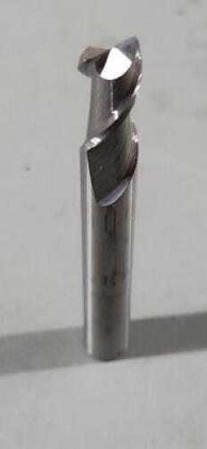 DESCRIPTION: (1) SOLID CARBIDE SQ. END MILL BRAND/MODEL: ACCUPRO 07337496 SIZE: 8mm DIA 12mm LOC QTY: 1