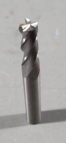 DESCRIPTION: (1) SOLID CAARBIDE SQ END MILL BRAND/MODEL: HERTEL 88246079 SIZE: 9/32" dia 3/4' loc RETAIL$: $25.53 QTY: 1