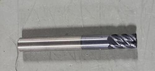 DESCRIPTION: (6) SOLID CARBIDE SQ END MILL BRAND/MODEL: GARR 83827 SIZE: 1/4" DIA .015" RAD RETAIL$: $265.95 QTY: 6