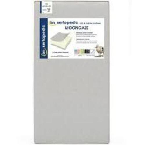 DESCRIPTION: (1) CRIB AND TODDLER MATTRESS BRAND/MODEL: SERTA SERTAPEDIC MOONGAZE RETAIL$: $64.99 SIZE: 52" X 27.5"< 6 QTY: 1