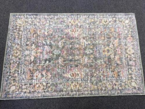 ACCENT RUG