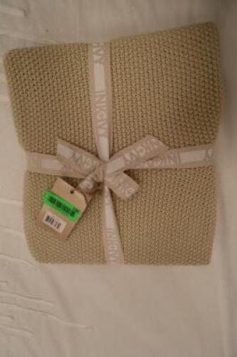 THROW BLANKET