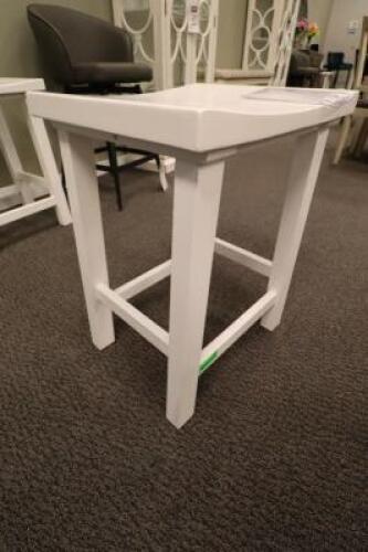 BAR STOOL