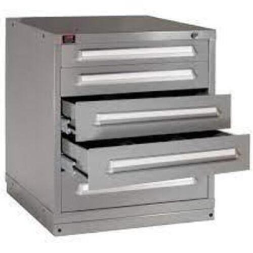 DESCRIPTION: (1) TOOL CABINET BRAND/MODEL: LYON INFORMATION: SILVER SIZE: 5 DRAWER RETAIL$: $2739.17 EA QTY: 1