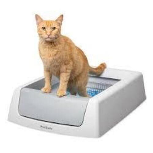 DESCRIPTION: (1) SELF CLEANING LITTER BOX BRAND/MODEL: SCOOPFREE PETSAFE RETAIL$: $149.99 EA QTY: 1