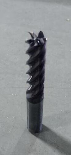 DESCRIPTION: (1) SOLID CARBIDE SQ END MILL BRAND/MODEL: GUHRING 18433706 SIZE: 1/2" DIA 2" LOC RETAIL$: $169.75 QTY: 1