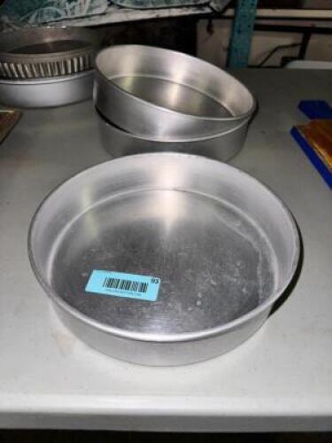 (3)- ROUND CAKE PANS
