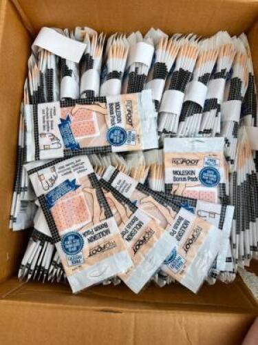BOX FULL OF MOLESKIN BLISTER PREVENTERS