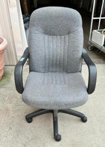 OFFICE CHAIR