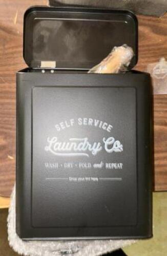 LAUNDRY LINT BIN