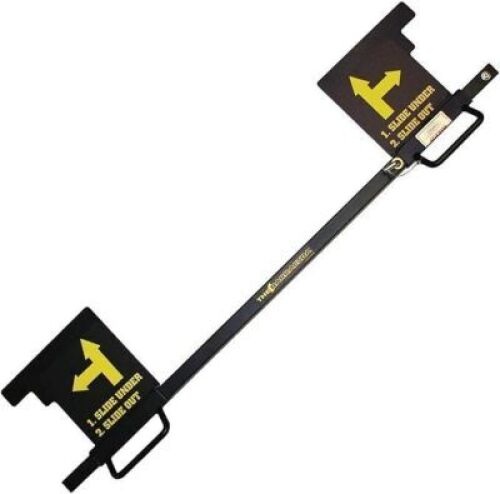 DESCRIPTION: (1) DOOR DEFENSE SYSTEMBRAND/MODEL: BARRACUDAINFORMATION: BLACK, FOR INWARD SWINGING DOORSRETAIL$: $164QTY: 1