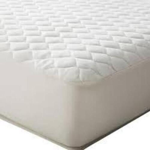 DESCRIPTION: (2) PROTABLE MINI CRIB MATTRESS PAD COVER BRAND/MODEL: AMERICAN BABY INFORMATION: WHITE SIZE: 24X38 RETAIL$: $38.00 EA QTY: 2