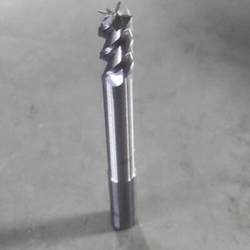 DESCRIPTION: (1) SOLID CARBIDE SQ END MILL BRAND/MODEL: ACCUPRO 93162725 SIZE: 3/8" DIA 3/4": LOC RETAIL$: $63.44 QTY: 1