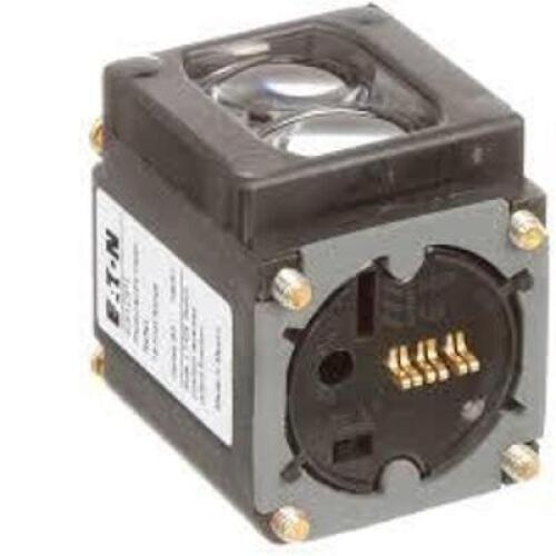 DESCRIPTION: (2) PHOTOELECTRIC HEAD REFLEX BRAND/MODEL: EATON #E51DP1 SIZE: 18' RANGE RETAIL$: $579.36 EA QTY: 2