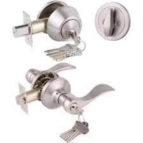 DESCRIPTION: (1) SET OF (2) DOOR KNOBS AND (2) DEADBOLTS BRAND/MODEL: DEFIANT INFORMATION: SATIN NICKEL FINISH SIZE: ALL KEYED ALIKE RETAIL$: $120.0 T