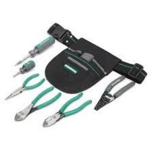 DESCRIPTION: (1) ELECTRICIANS TOOL SET BRAND/MODEL: COMMERCIAL ELECTRIC SIZE: 7 PIECE RETAIL$: $80.00 EA QTY: 1