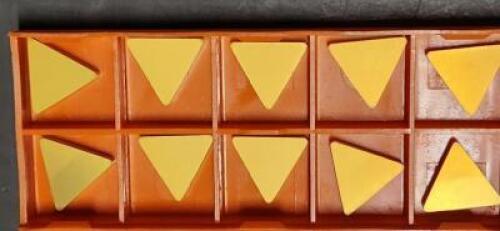 DESCRIPTION: (10) CARBIDE TURNING INSERTS BRAND/MODEL: HERTEL 05693973 RETAIL$: $110.30 QTY: 10