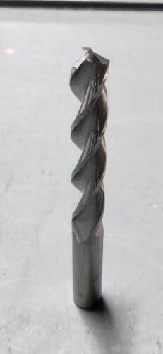 DESCRIPTION: (3) 5XD ALUMADRILL JOBBER LENGTH DRILL BIT BRAND/MODEL: FULLERTON 15228 SIZE: .4219" RETAIL$: $139.67 QTY: 3