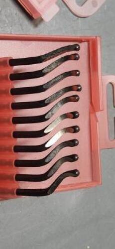DESCRIPTION: (20) HSS SWIVEL SCRAPER BLADES BRAND/MODEL: SHAVIV 151-29040 SIZE: E200 RETAIL$: $58.20 QTY: 20