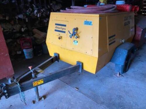 DESCRIPTION ATLAS COPCO XAS90 185 CFM TOWABLE AIR COMPRESSOR BRAND / MODEL: ATLAS COPCO XAS90 ADDITIONAL INFORMATION RUNS WELL , NEEDS NEW BATTERY. OW