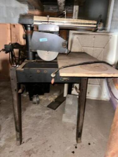 DESCRIPTION RADIAL ARM SAW BRAND / MODEL: CRAFTSMAN 113.29500 LOCATION RIGHT WAREHOUSE QTY 1