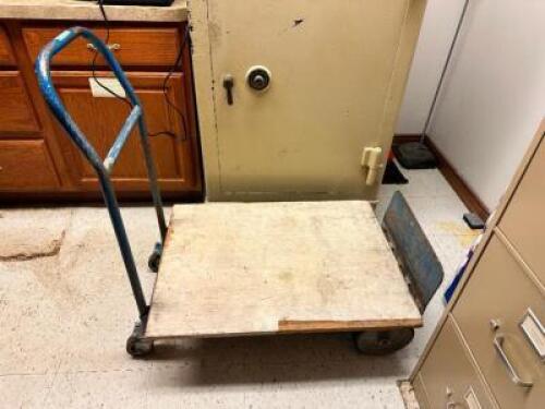 DESCRIPTION FOUR WHEEL DOLLY LOCATION OFFICE QTY 1