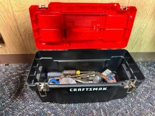 DESCRIPTION TOOL BOX W/ CONTENTS BRAND / MODEL: CRAFTSMAN ADDITIONAL INFORMATION PLASTIC LOCATION OFFICE QTY 1