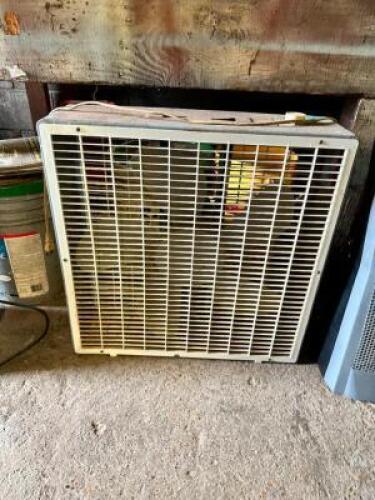 DESCRIPTION BOX FAN LOCATION RIGHT WAREHOUSE QTY 1