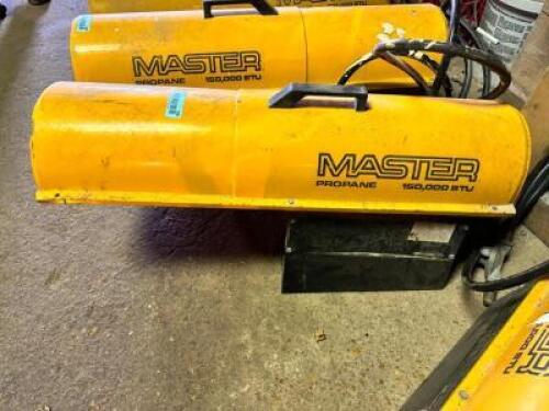 DESCRIPTION TORPEDO HEATER BRAND / MODEL: MASTER ADDITIONAL INFORMATION 150000 BTU LOCATION RIGHT WAREHOUSE QTY 1
