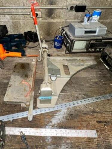 DESCRIPTION FLOOR CUTTER LOCATION RIGHT WAREHOUSE QTY 1