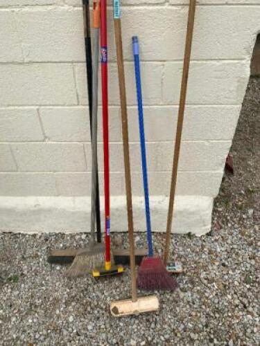 DESCRIPTION 5) ASSORTED LONG HANDLE TOOLS. THIS LOT IS: SOLD BY THE PIECE LOCATION WAREHOUSE 1 QTY 5