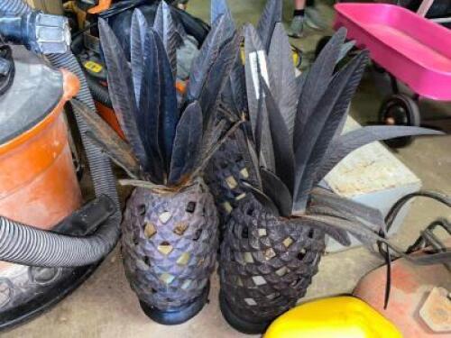 DESCRIPTION (3) 24" METAL PINEAPPLES. THIS LOT IS: SOLD BY THE PIECE LOCATION WAREHOUSE 1 QTY 3