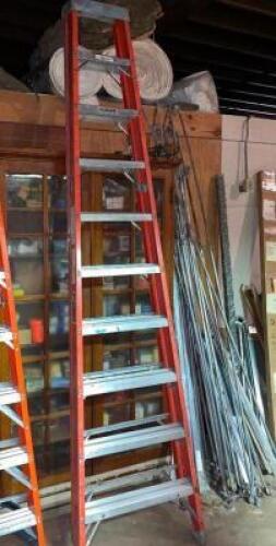 DESCRIPTION 10' FIBERGLASS LADDER. SIZE 10' LOCATION WAREHOUSE 1 QTY 1