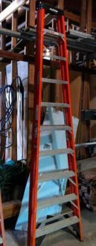 DESCRIPTION 10' FIBERGLASS LADDER. SIZE 10' LOCATION WAREHOUSE 1 QTY 1