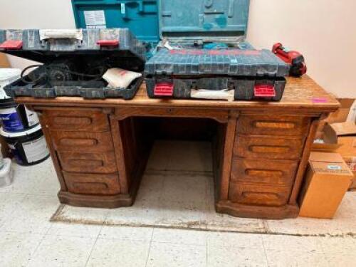 DESCRIPTION DESK ADDITIONAL INFORMATION CONTENT NOT INCLUDED SIZE 59X37X30 LOCATION OFFICE QTY 1