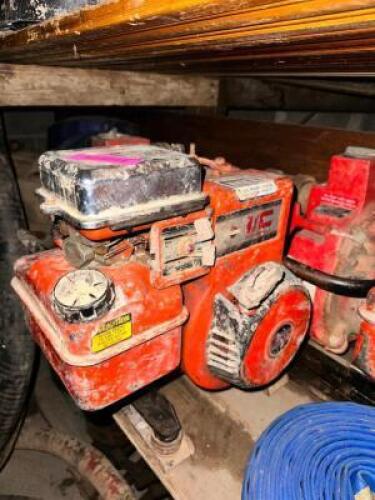 DESCRIPTION TRASH PUMP W/ HOSE BRAND / MODEL: HOMELITE LOCATION LEFT WAREHOUSE QTY 1