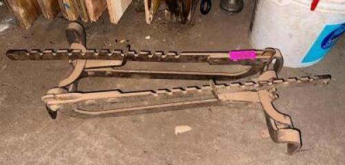 DESCRIPTION LADDER JACKS LOCATION LEFT WAREHOUSE QTY 1