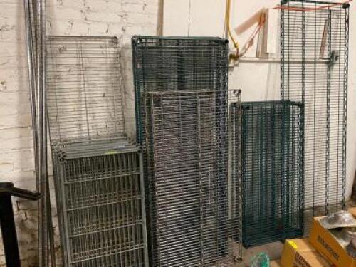 (1) LOT OF ASSORTED WIRE SHELVING INSERTS.